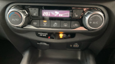 Nissan Juke 1.6 Hybrid Tekna 5dr Auto Hybrid Hatchback